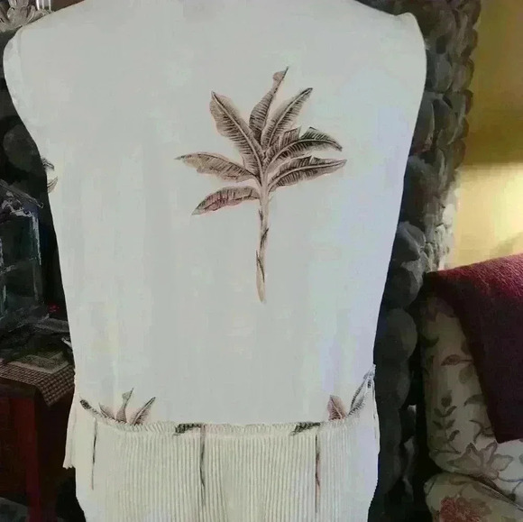 NWOT Women's Worthington Sleeveless Top - Picture 2 of 5